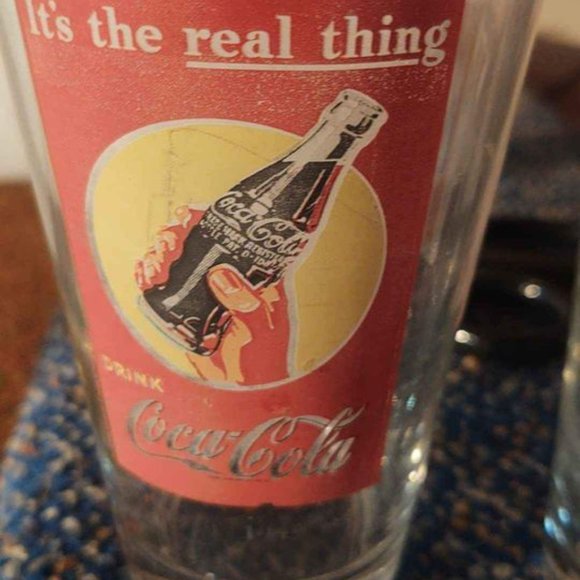 Pint Sized Coca Cola Glasses - Picture 4 of 6